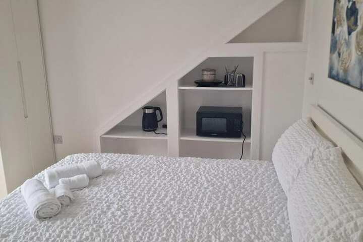 Room 20 of 104
