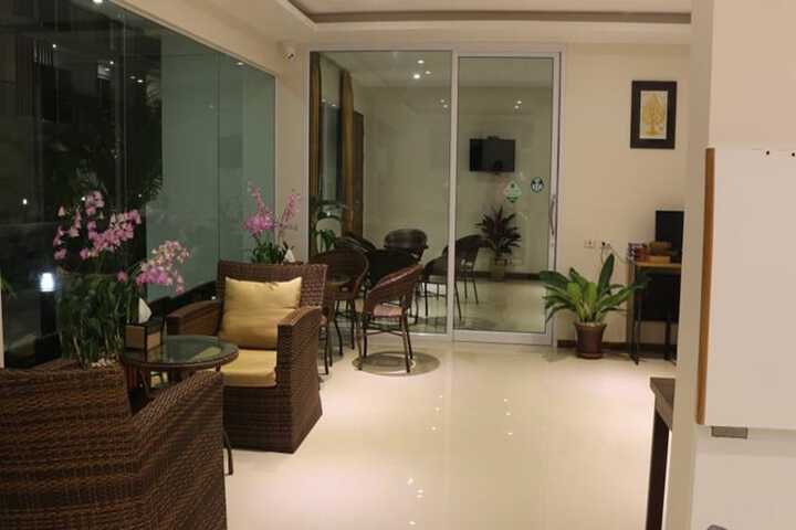 Guest Lobby