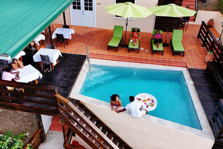 Spice Bay Suites