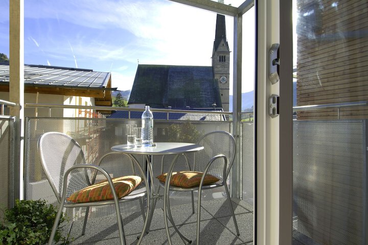 Terrace/Patio 10 of 33