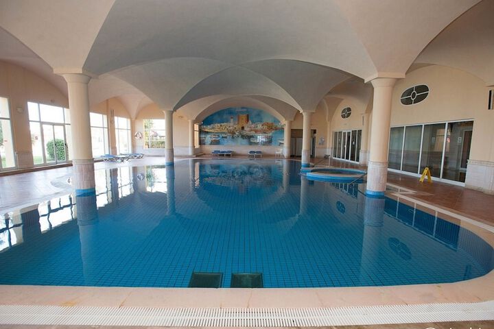 Pool 18 of 51