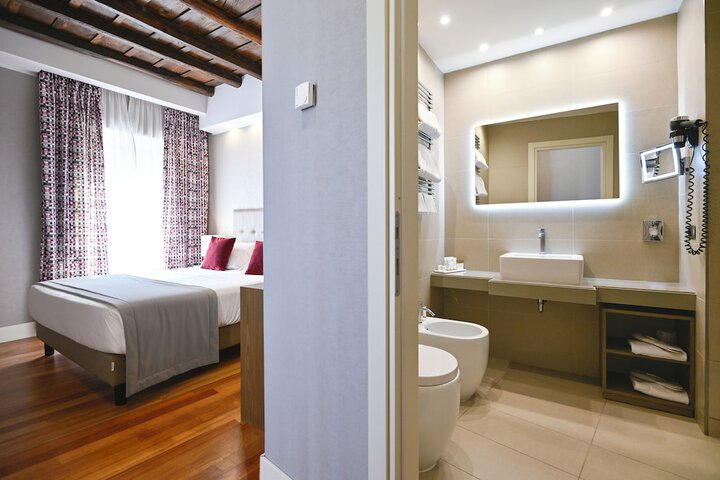 Room 109 of 157