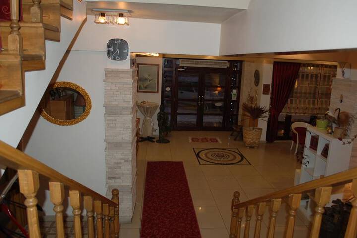 Room 26 of 53