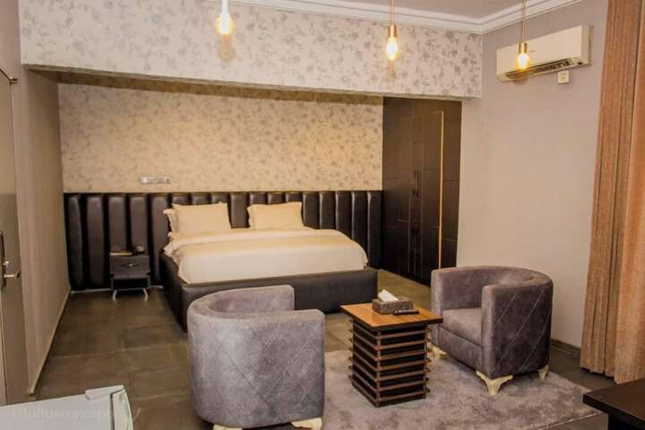 Room 5 of 29