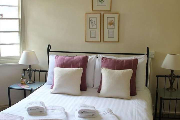 Room 5 of 20