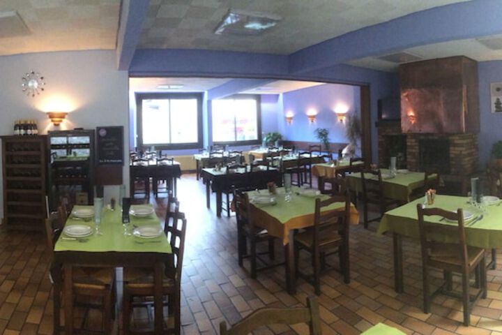 Dining 62 of 80