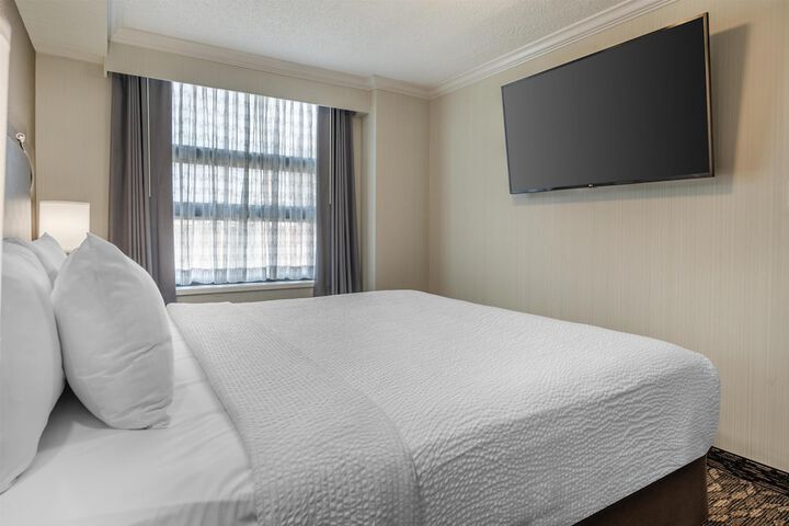 Room 14 of 48