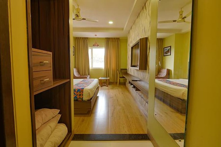 Room 17 of 31
