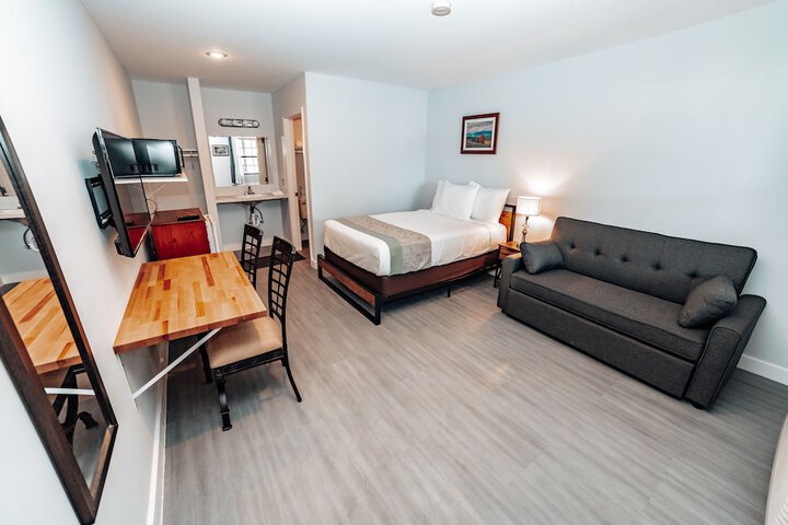 Room 2 of 52