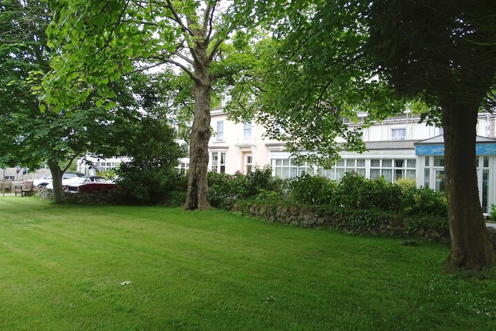 Property Grounds 53 of 61