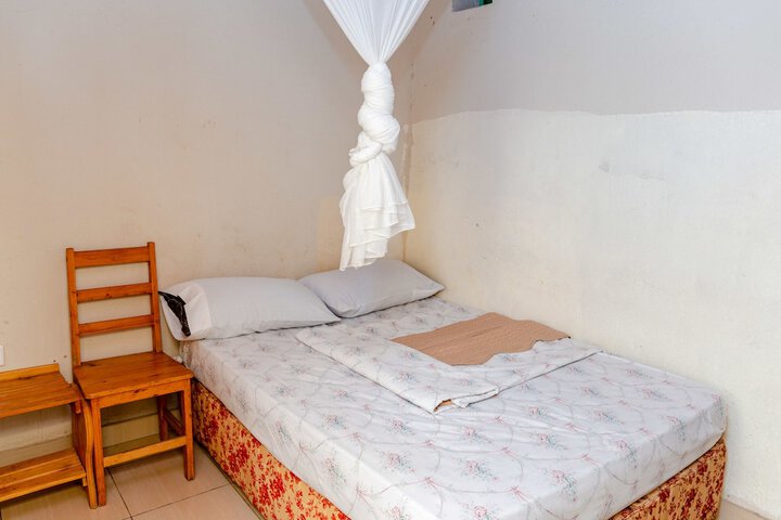 Room 10 of 40