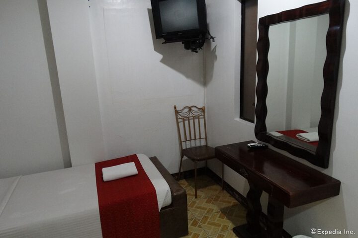 Room 9 of 46