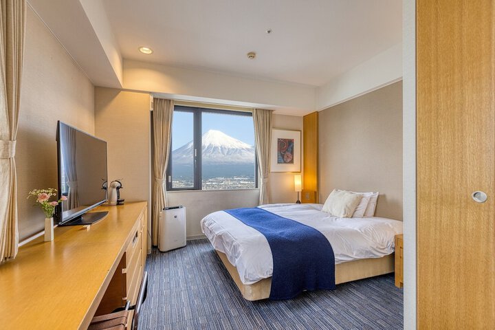 Room 8 of 35