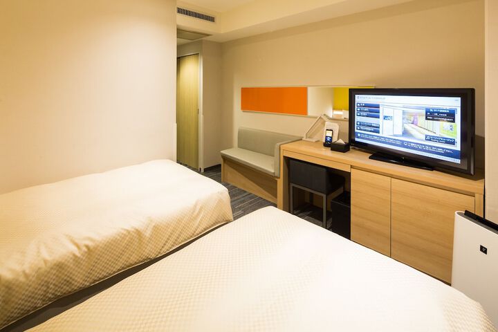 Room 25 of 70
