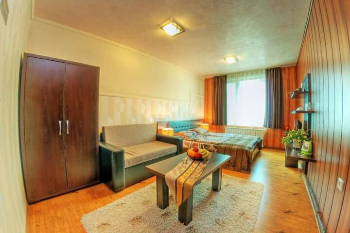 Room 10 of 26