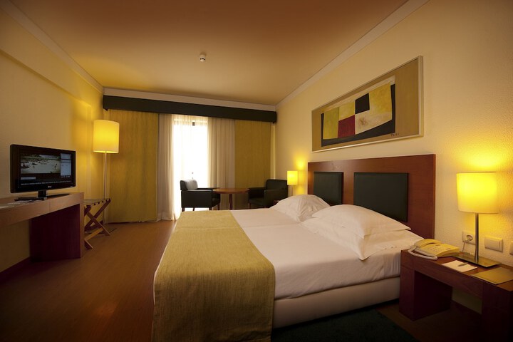 Room 8 of 49