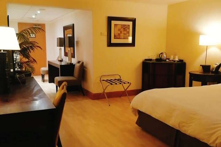 Room 10 of 49