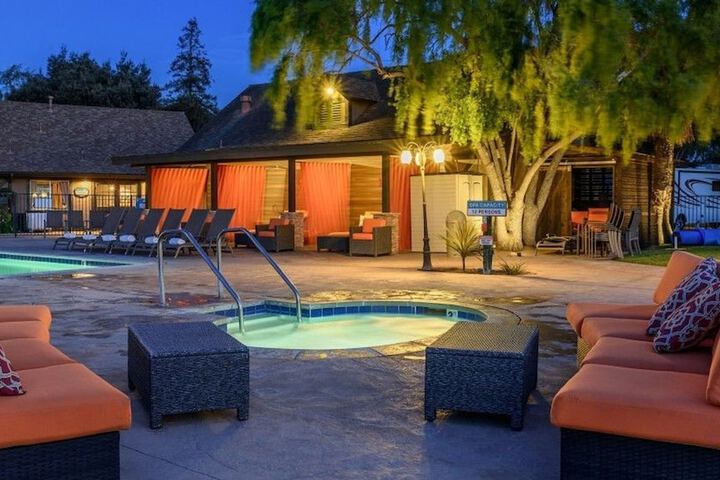 Pool 156 of 185