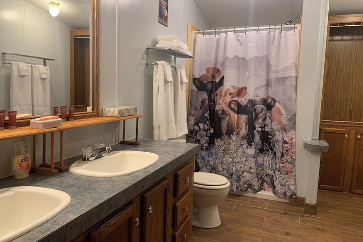 Room 204 of 261