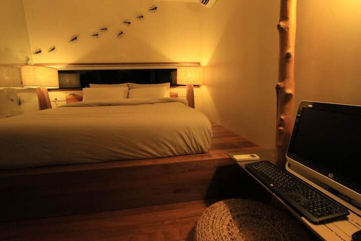 Room 8 of 67