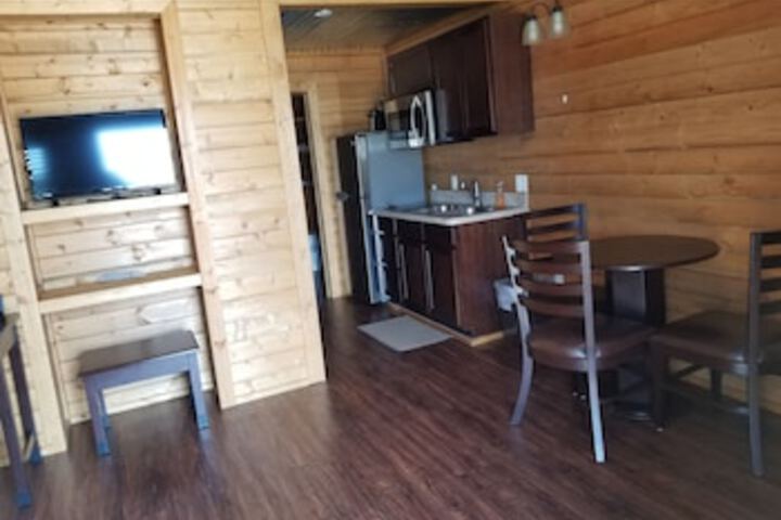 Exterior of Paradise Rv & Cabin Resort