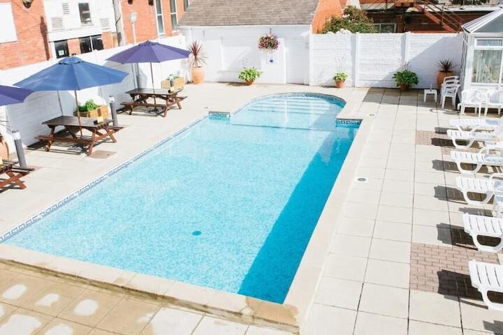 Pool 36 of 63