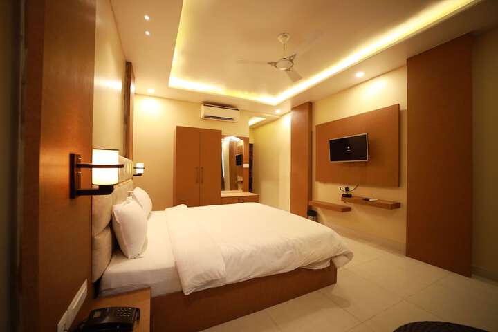 Room 5 of 21