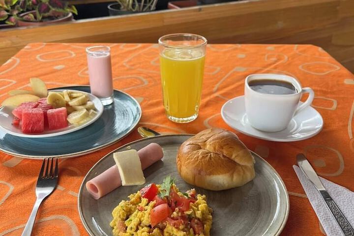 Breakfast/Coffee Service 14 of 18