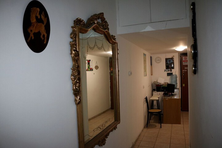 Room 14 of 20