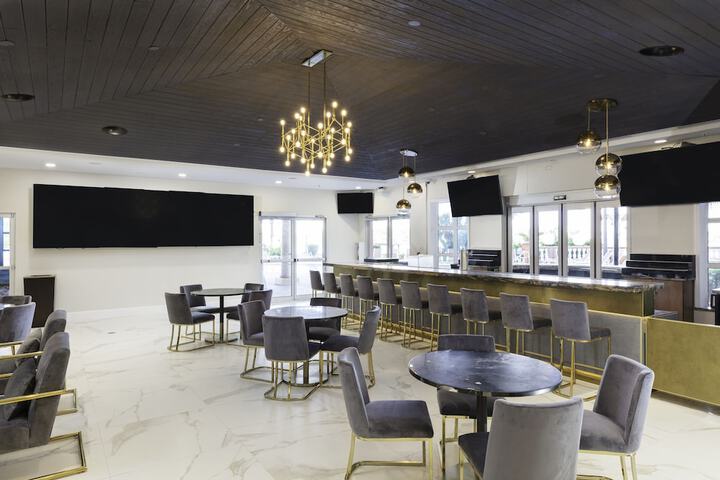 Dining Photos