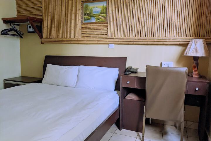 Room 19 of 50
