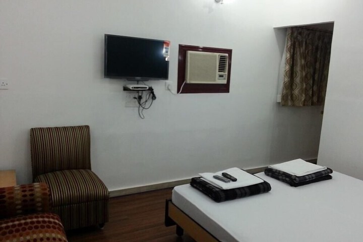 Room 22 of 34