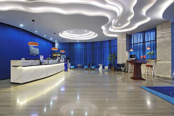 Hotel 67 of 67