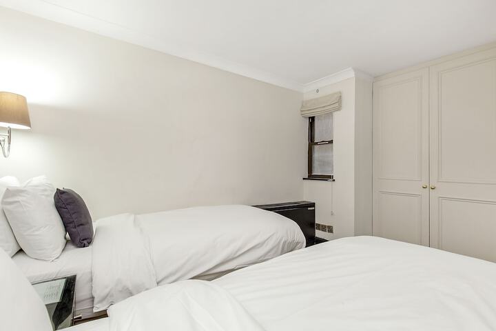 Room 19 of 181