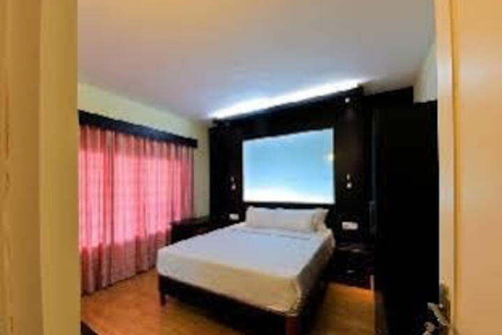 EMARALD HOTEL OOTY