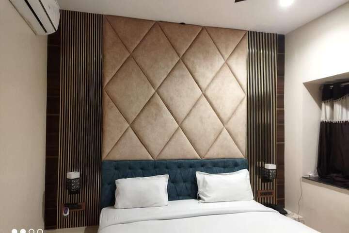 Room 9 of 19