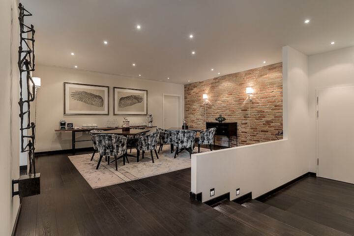 Lounge 50 of 69