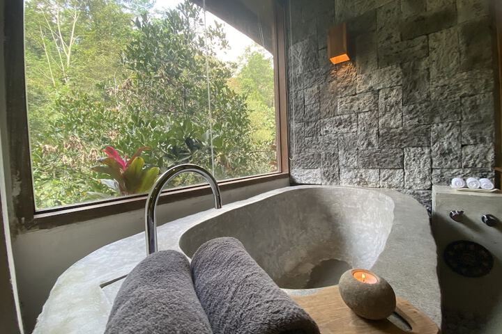 Spa 54 of 63