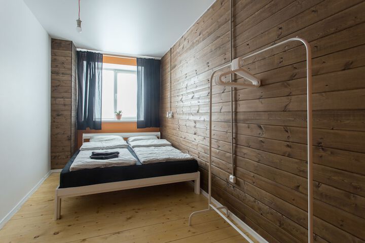 Room 26 of 34