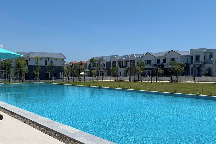 Pool 16 of 23