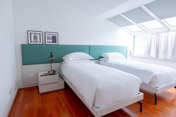 Room 47 of 252