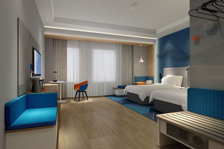 Room 3 of 39