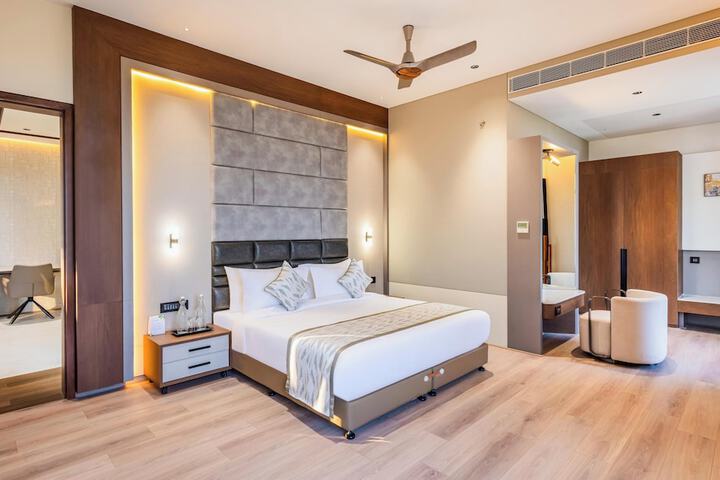 Room 20 of 48