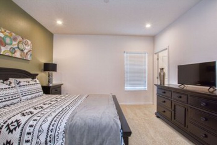 Room 127 of 170