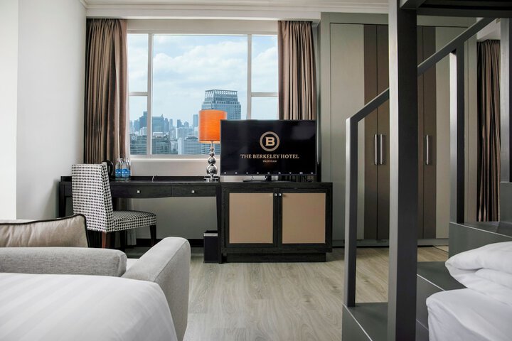 Room 18 of 77