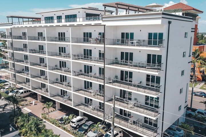 Hotel 50 of 54