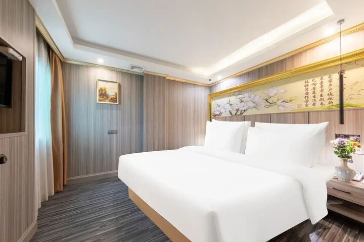 Room 7 of 39