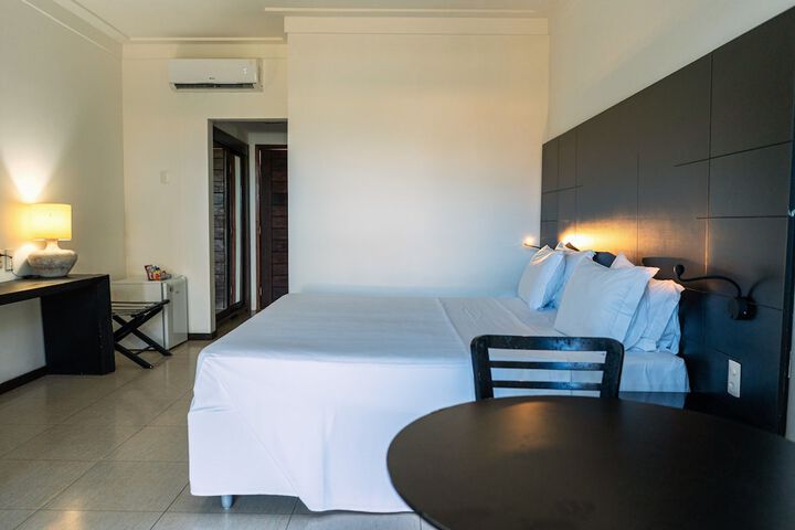 Room 28 of 108