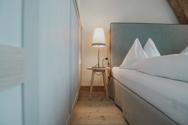 Room 15 of 113