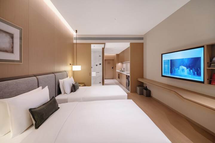Room 10 of 56